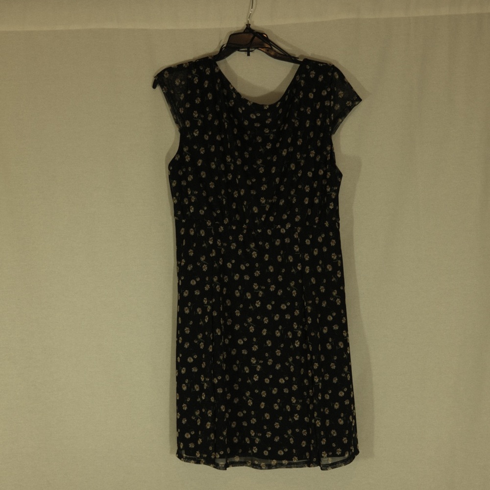 urban outfitters daisy dress - Picture 2 of 3
